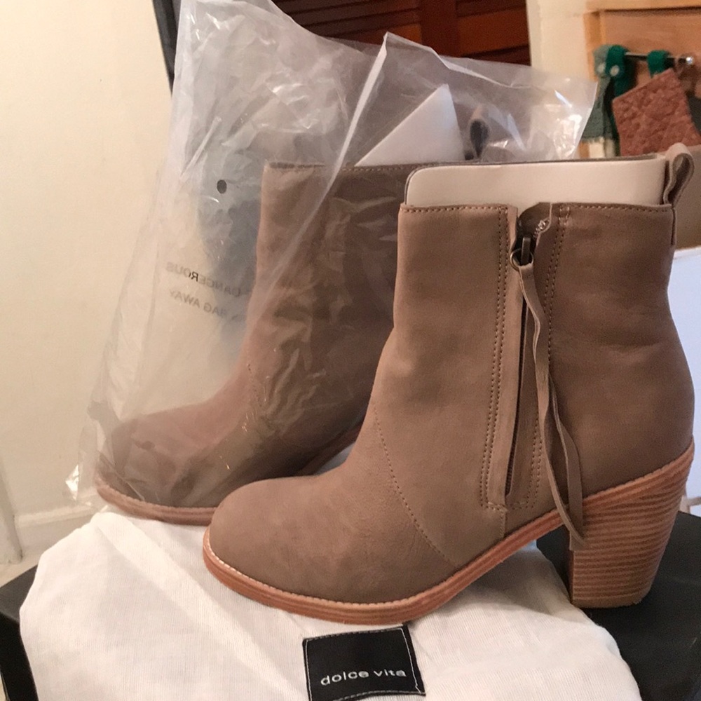 Dolce Vita brown Suede booties with stacked heel